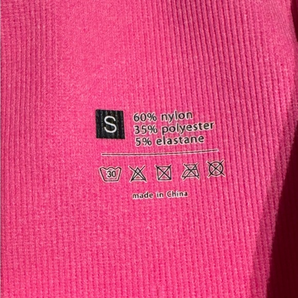 Pink Seamless Workout Set (S) - Picture 7 of 7